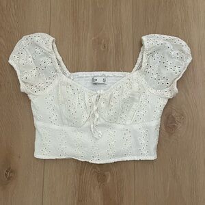 Hollister top